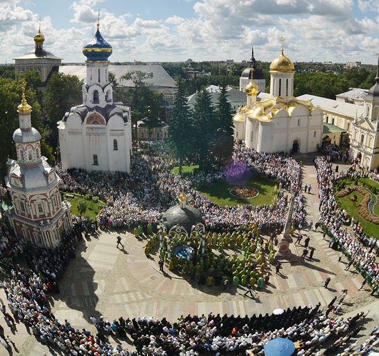 Троице-Сергиева Лавра в день памяти преподобного Сергия. Фото: Патриархия.Ru